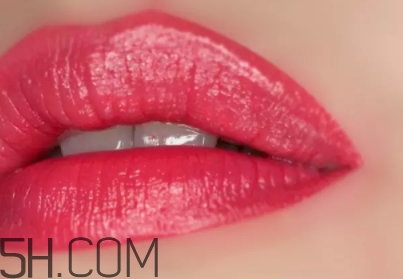 歐萊雅602是什么顏色？歐萊雅紛澤滋潤唇膏602試色