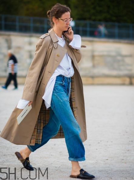 冬天牛仔闊腿褲配什么鞋子？冬天牛仔闊腿褲搭配鞋子圖