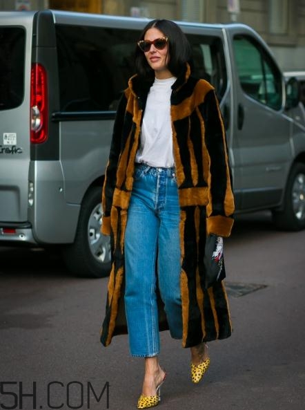 冬天牛仔闊腿褲配什么鞋子？冬天牛仔闊腿褲搭配鞋子圖