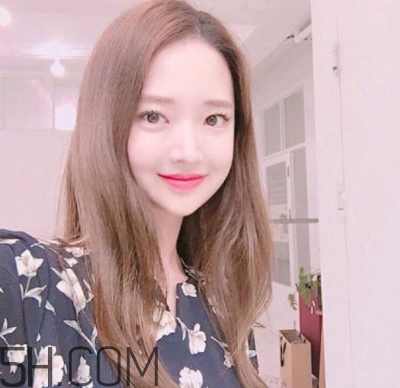 2018流行什么發(fā)色？2018流行發(fā)色