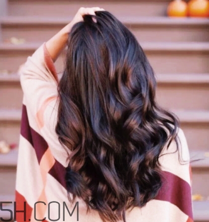 2018流行什么發(fā)色？2018流行發(fā)色