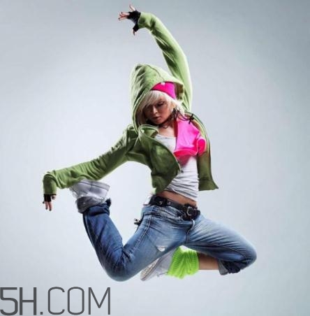 牛仔褲掉色嚴(yán)重怎么辦？牛仔褲會一直掉色嗎？