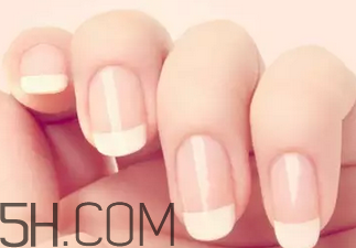 修圓形指甲要注意什么？美甲后怎么保養(yǎng)？
