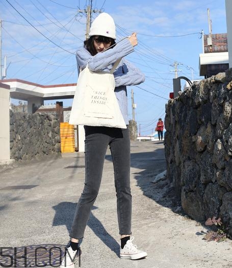 牛仔褲染上墨水怎么洗？牛仔褲沾上油漆怎么洗？