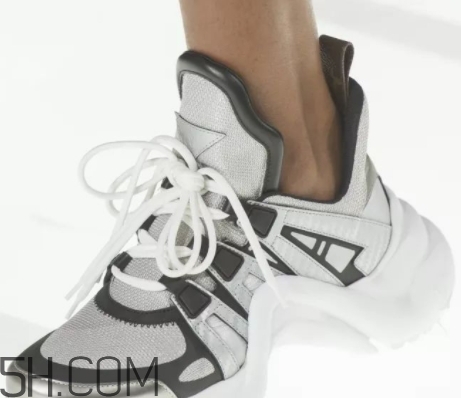 2018流行什么鞋子？2018流行鞋子搭配