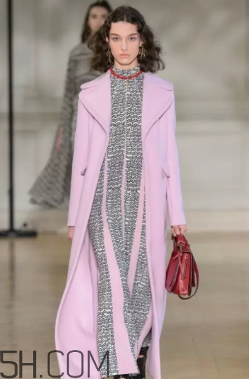 2018流行什么外套？2018年流行什么顏色外套