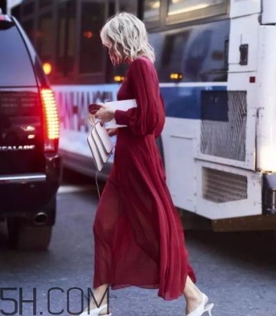 2018年流行什么毛衣？2018年流行毛衣顏色