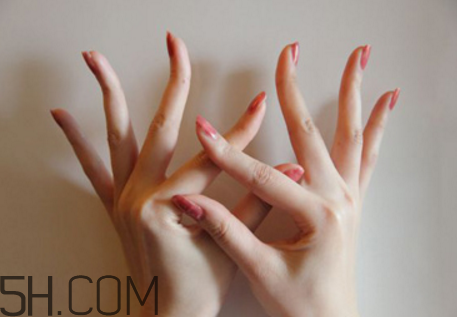 指甲剪成什么形狀最好？指甲怎么護(hù)理？