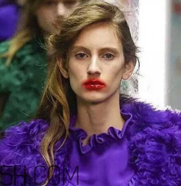 2018年流行什么唇妝？2018年流行唇妝怎么化