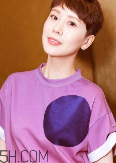 紫外光色衣服怎么搭配？紫外光色衣服搭配什么顏色