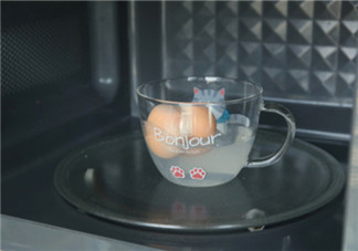 冷凍化妝棉上妝法好嗎 網(wǎng)傳的化妝神技真的有用嗎