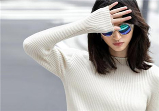 羊絨衫會(huì)扎人嗎？羊絨衫穿著扎人怎么辦？