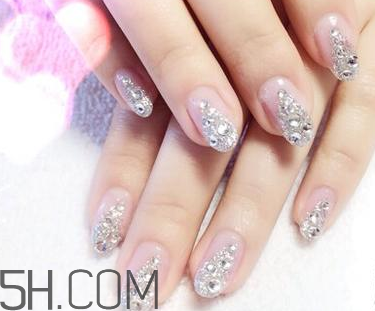 怎么判斷指甲油是否快干？水晶甲要怎么卸？