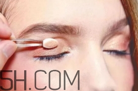 2018年流行什么眼影顏色？2018年眼影流行色