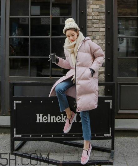 棉襖配牛仔褲好看嗎？棉服搭配牛仔褲圖片