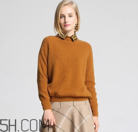 羊絨衫能用洗衣機(jī)甩干嗎？羊絨衫可以脫水嗎？