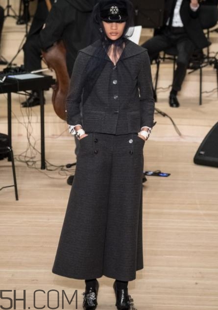 chanel香奈兒2018早秋系列好看嗎_有哪些款式？