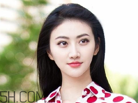 說女人花瓶是什么意思 花瓶是指什么樣的女人 說女人花瓶是什么意思 花瓶是指什么樣的女人