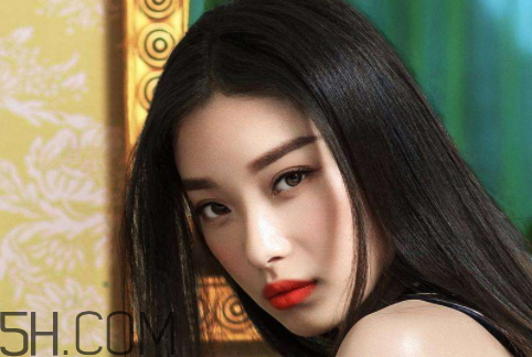 說女人花瓶是什么意思 花瓶是指什么樣的女人 說女人花瓶是什么意思 花瓶是指什么樣的女人