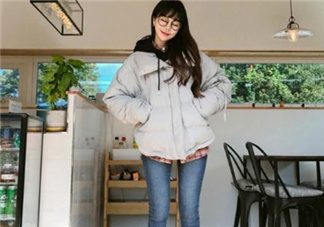 棉襖配牛仔褲好看嗎？棉服搭配牛仔褲圖片
