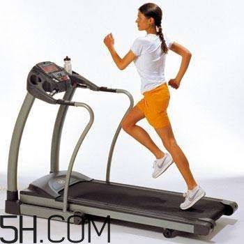 天天用跑步機跑步好嗎？在跑步機上跑步一個星期跑多少次合適呢？