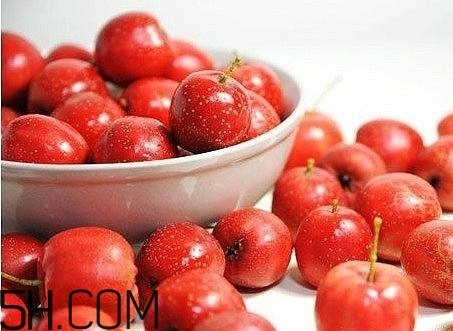 吃山楂對健康有什么好處？糖尿病人可以吃山楂嗎？