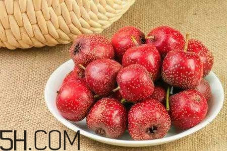 吃山楂對健康有什么好處？糖尿病人可以吃山楂嗎？