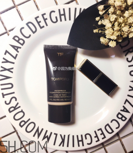 幾款很火的貴價(jià)粉底測評(píng) la prairie粉餅vs魚子醬粉霜