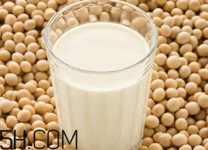 什么樣的豆?jié){不能喝？喝豆?jié){應(yīng)該要注意什么呢？