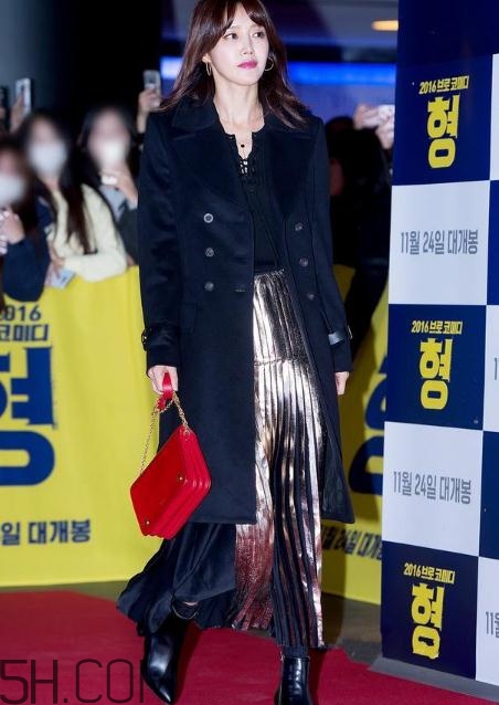 切斯特大衣有什么特點(diǎn)？切斯特大衣的由來(lái)