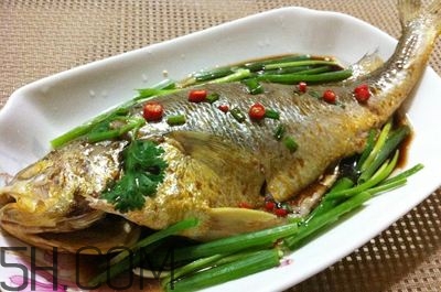 哪些食物補(bǔ)腦？補(bǔ)腦應(yīng)該注意些什么？