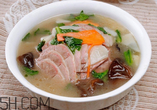 懷孕一個月可以吃羊肉嗎？懷孕一個月可以吃牛肉嗎?