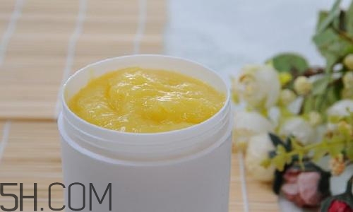 蜂王漿的營養(yǎng)成分有哪些？怎么辨別真假蜂王漿？