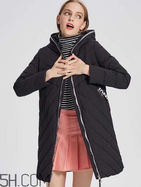 艾萊依羽絨服有折扣嗎？艾萊依羽絨服廠家在哪？