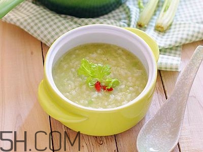 吃什么會導(dǎo)致頭痛？緩解頭痛的方法有哪些？