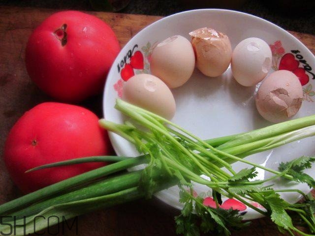 如何快速給西紅柿去皮？西紅柿怎么去皮比較快？