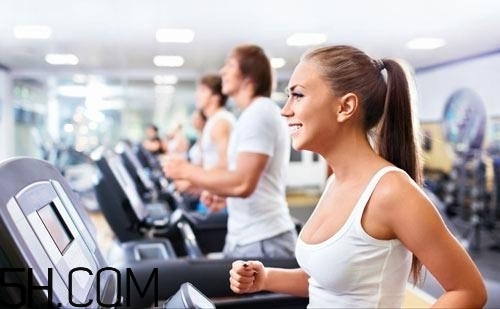 跑步機(jī)跑步什么時(shí)間最好？跑步機(jī)跑步多長(zhǎng)時(shí)間合適？