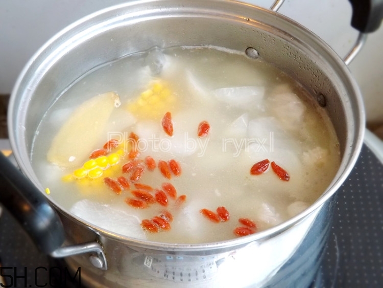 吃白蘿卜有哪些益處？白蘿卜的養(yǎng)生功效有哪些？