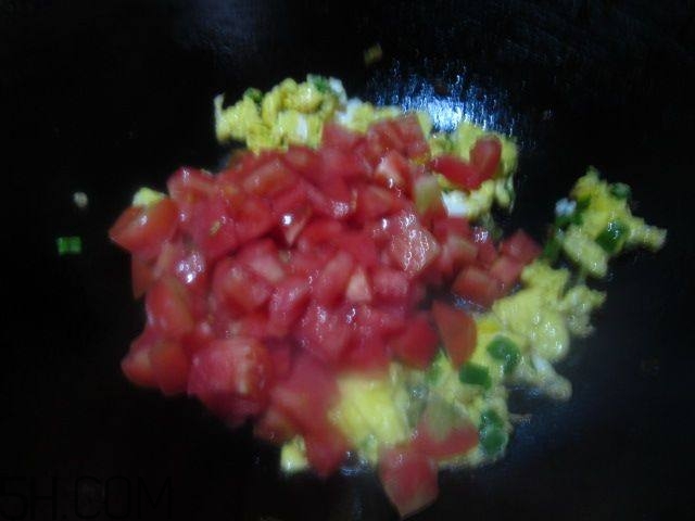 如何快速給西紅柿去皮？西紅柿怎么去皮比較快？