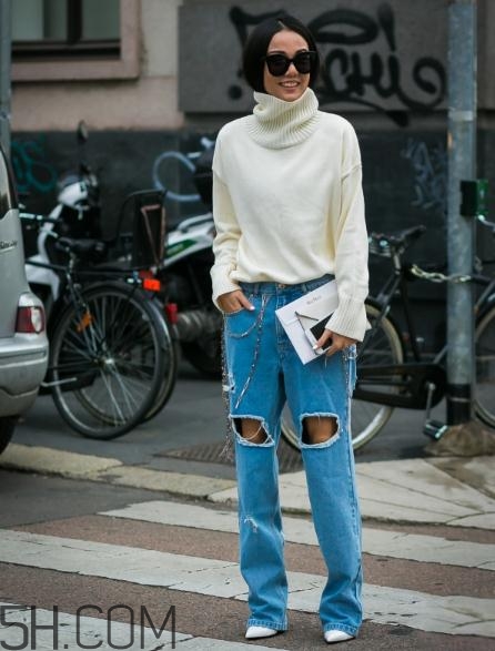 冬天破洞牛仔褲怎么搭配？破洞牛仔褲冬天怎么穿？