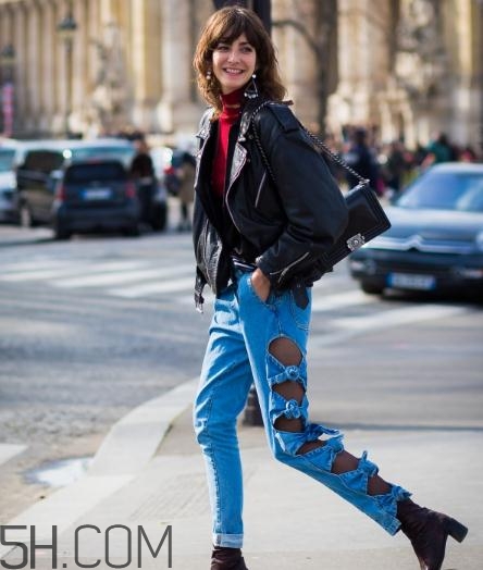 冬天破洞牛仔褲怎么搭配？破洞牛仔褲冬天怎么穿？