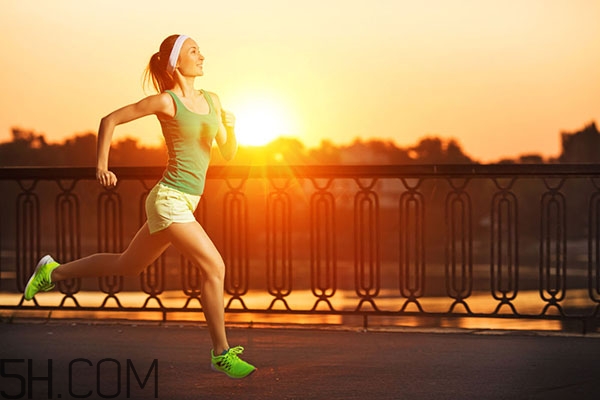 每天跑步5分鐘有用嗎？每天跑步鍛煉對(duì)身體有什么好處呢？