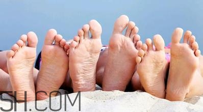 腳氣可以用酒精消毒嗎？腳氣可以用碘伏消毒嗎？