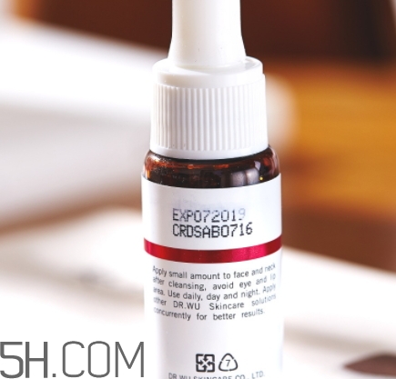 刷酸后皮膚要怎么修復(fù)？臉?biāo)⑺徇^度怎么修復(fù)