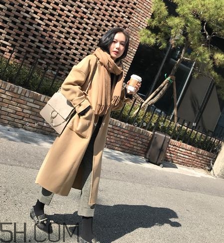 雙面呢大衣會掉毛嗎？雙面呢大衣掉毛怎么辦？