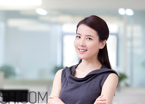 婦炎潔可以男人用嗎？婦炎潔可以去頭皮屑嗎？