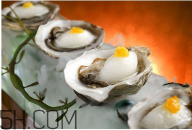 生蠔可以和苦瓜一起吃嗎？生蠔和西紅柿可以一起吃嗎？