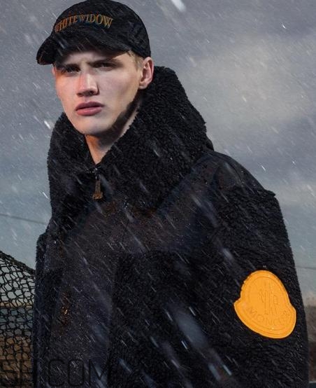 moncler羽絨服多少錢？moncler羽絨服價格