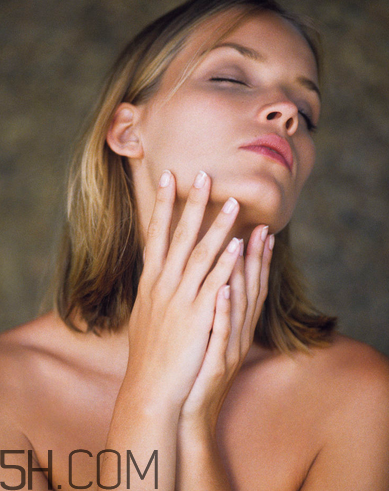 潔爾陰要兌水嗎？潔爾陰要泡多久？