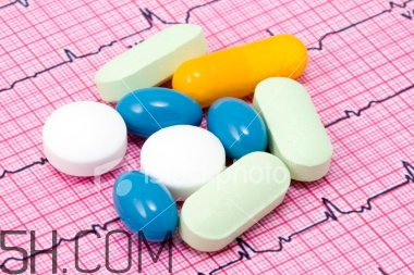 廁所蹲久了的危害是什么？日常解便秘的方法有哪些？